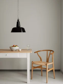 Carl Hansen & Son Armlehnstuhl CH 24 Eichenholz Sale