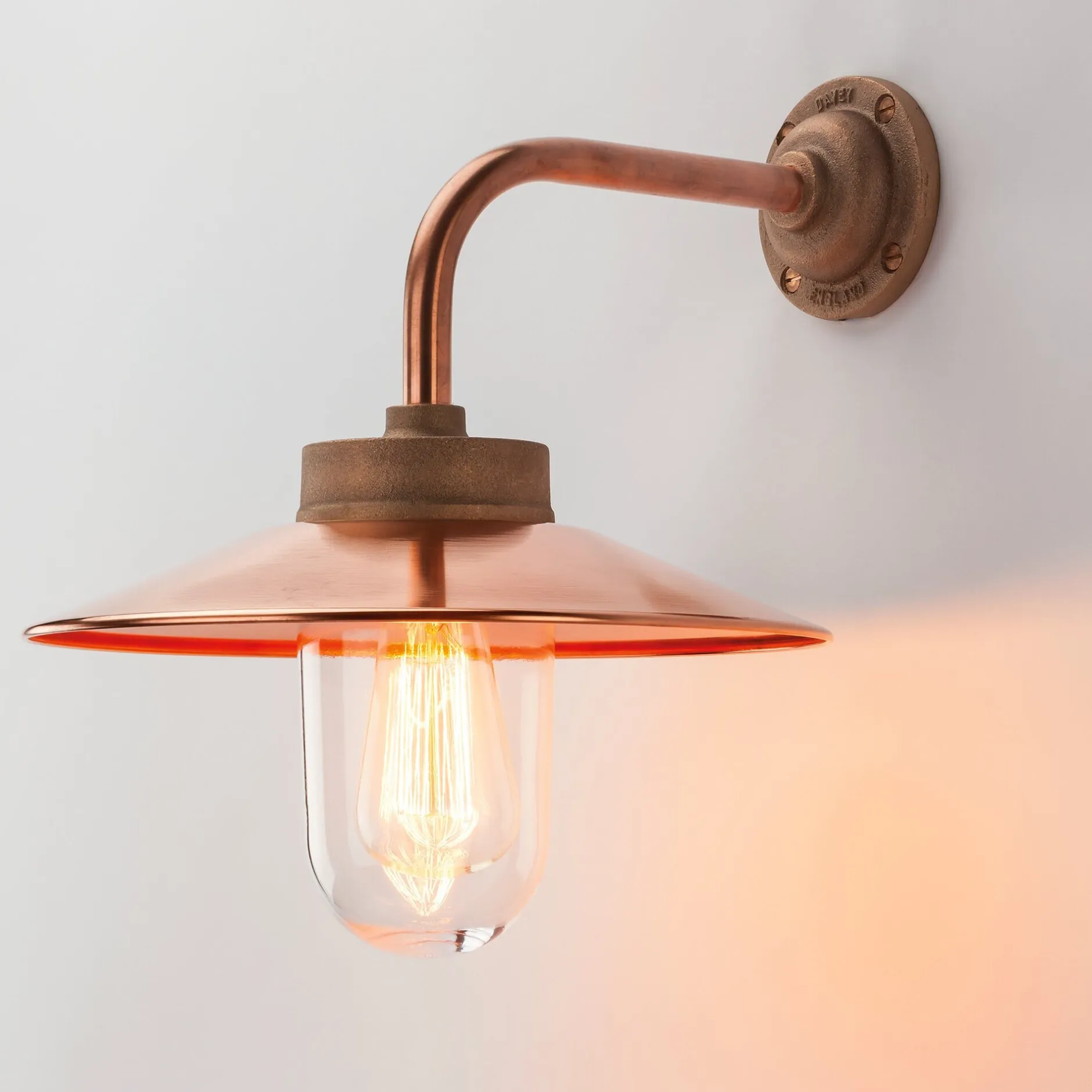 Davey Lighting Außenwandleuchte Bronzeguss und Kupfer rechtwinklig Best