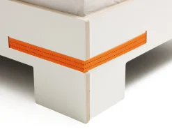 MAGAZIN Bett Gurtbett Hot