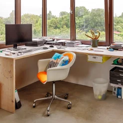 MAGAZIN Container Atlas Desk Hot