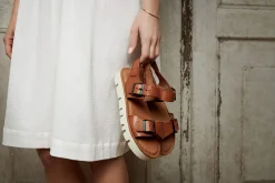 Grand Step Shoes Damen-Ledersandale