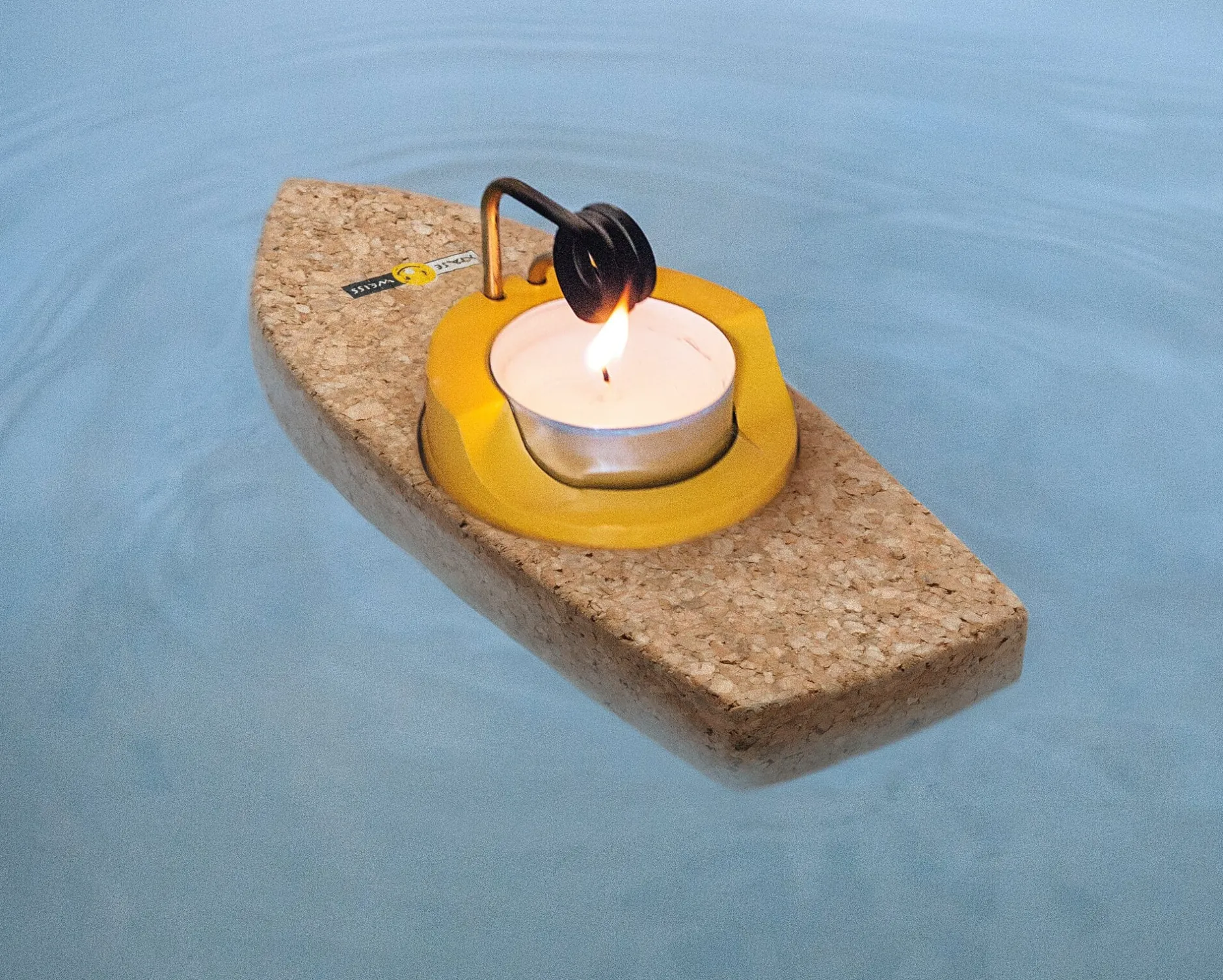 Naseweiss Dampfschiff Pulsarmotor Kork