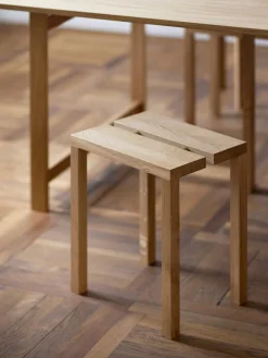 Moebe Hocker Peg New