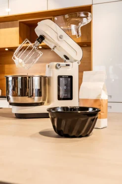 Karl-Heinz HÄUSSLER Knetmaschine NOVA Discount