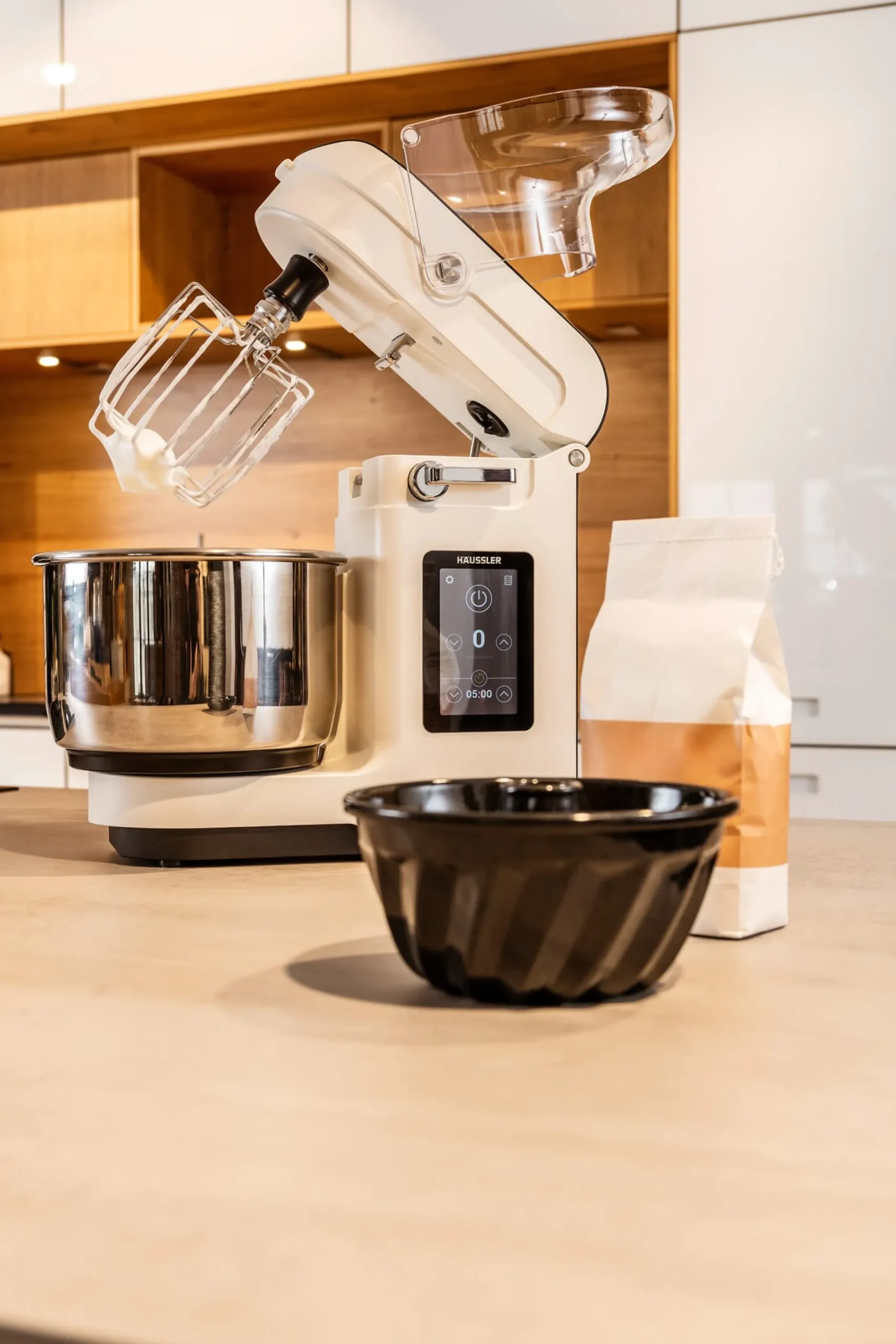 Karl-Heinz HÄUSSLER Knetmaschine NOVA Discount