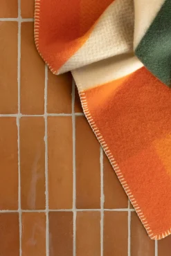 Røros Tweed Lammwolldecke Bauhausstil Orange Best