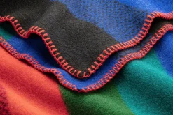 Røros Tweed Lammwolldecke Bauhausstil Blau Discount