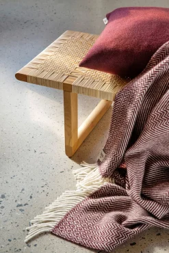 Røros Tweed Lammwolldecke Zickzack-Streifen Kattefot Sale