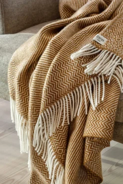 Røros Tweed Lammwolldecke Zickzack-Streifen Kattefot Discount