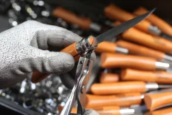 Opinel rostfrei Eichenholzgriff New