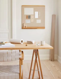 Form & Refine Pinnwand Eichenholz und Leinen Hot