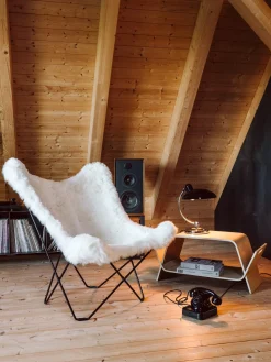 Cuero Design (S) Fledermaussessel Mariposa Islandschaf New