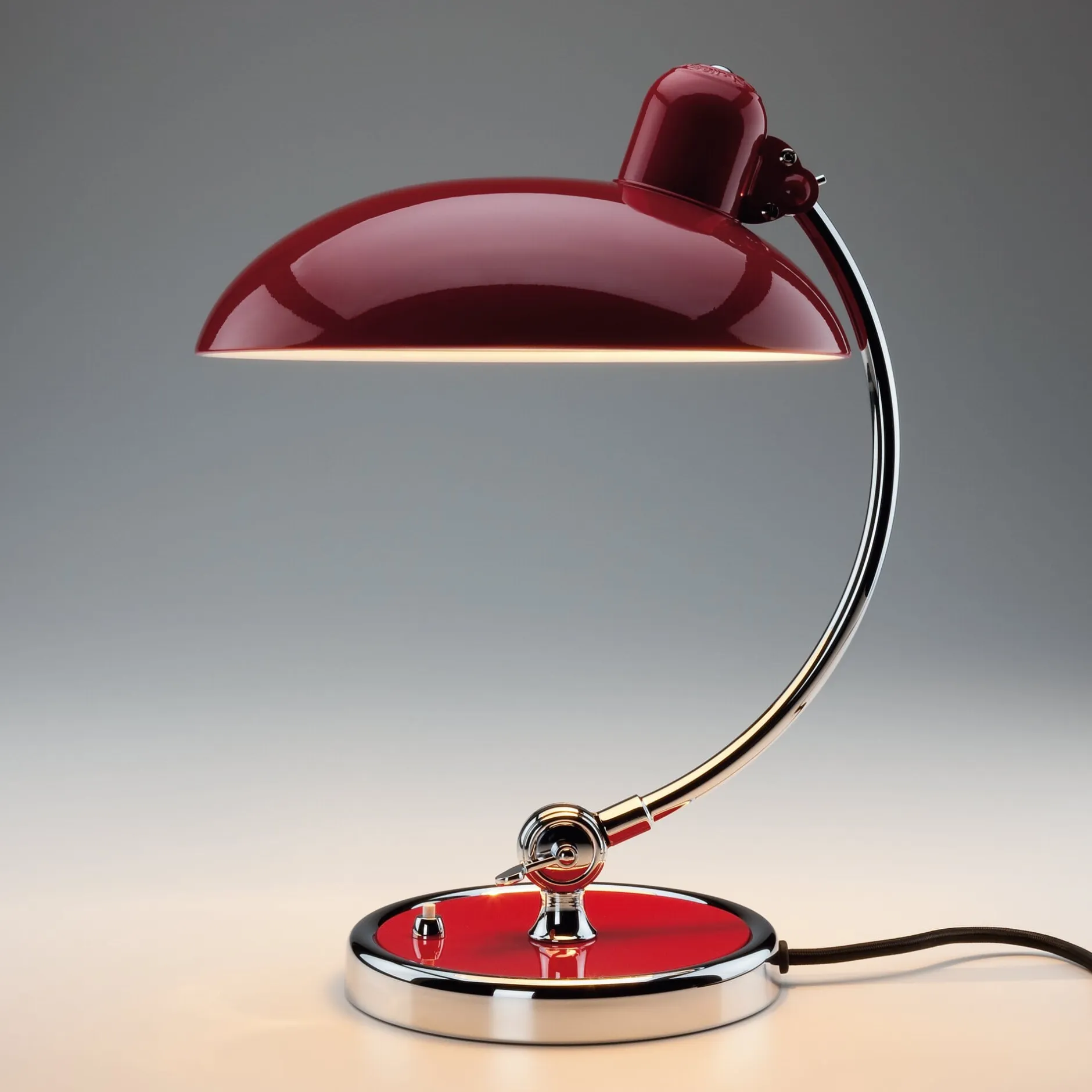 Fritz Hansen Tischleuchte Kaiser idell 6631 T Rot Outlet