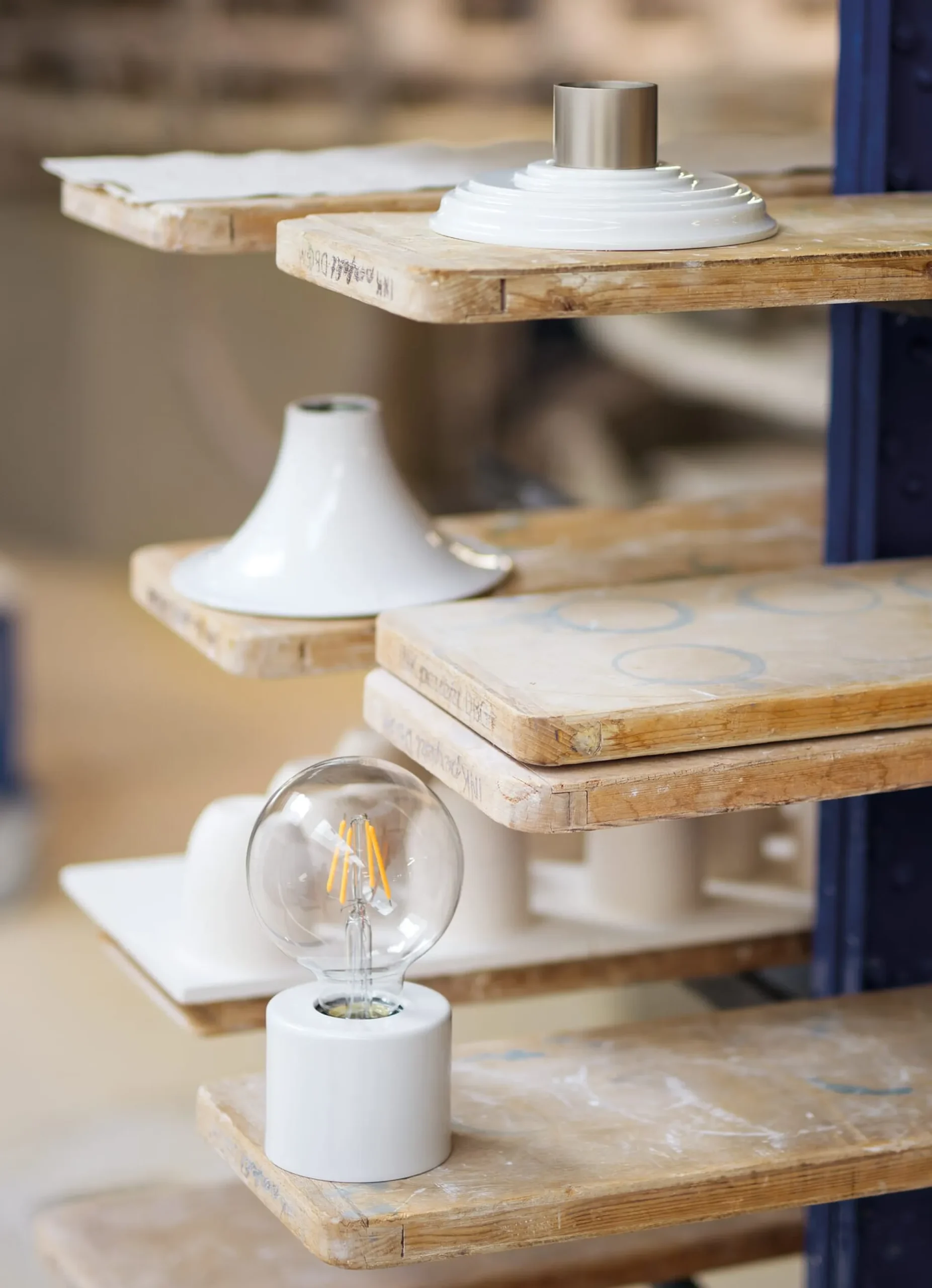 Mawa Design Wand- und Deckenleuchte Eintopf KPM Sale