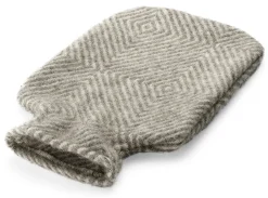 Lapuan Kankurit Wärmflaschenbezug Rautenmuster Hellgrau