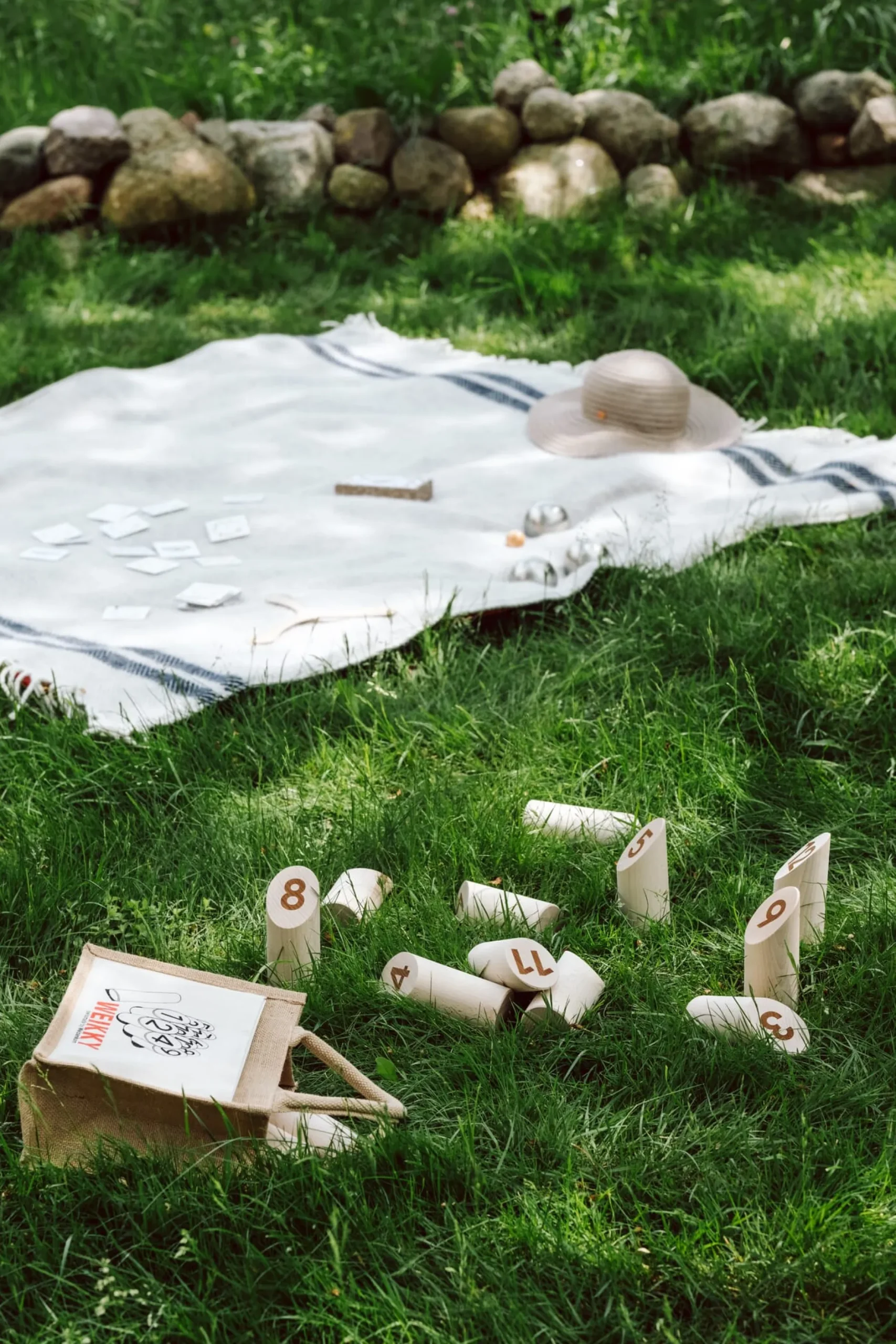 Stiftung Weizenkorn Wurf-Kegelspiel Weikky Sale